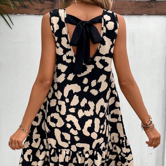 Black And White Boho Womens Allover Print Tie Back Ruffle Hem Smock Dress - Picture 1 of 5